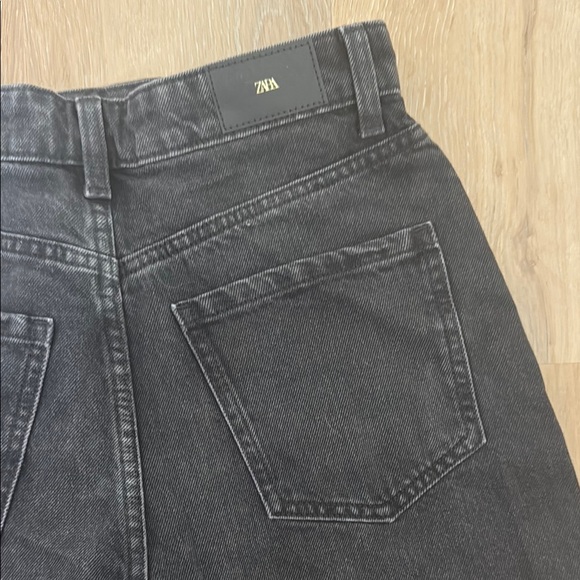 Zara Black Denim Women's Shorts - Picture 6 of 6